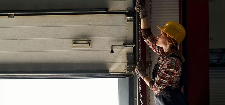 Addressing Common Garage Door Stoppage Issues in Freeport, IL